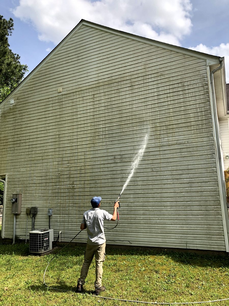 House Washing in progress